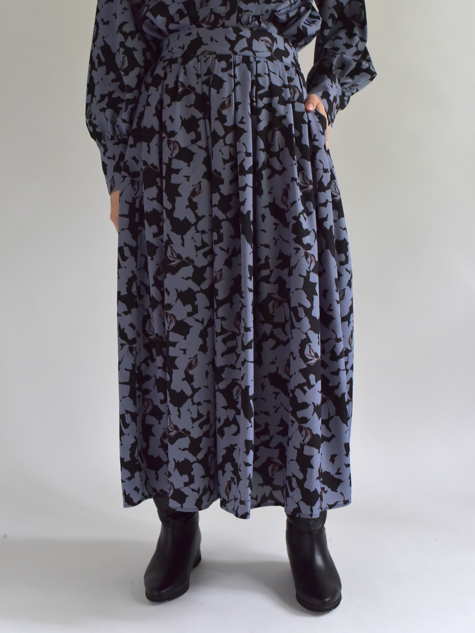 lelill レリル 日本製 ボタニカルデシンフレアースカート