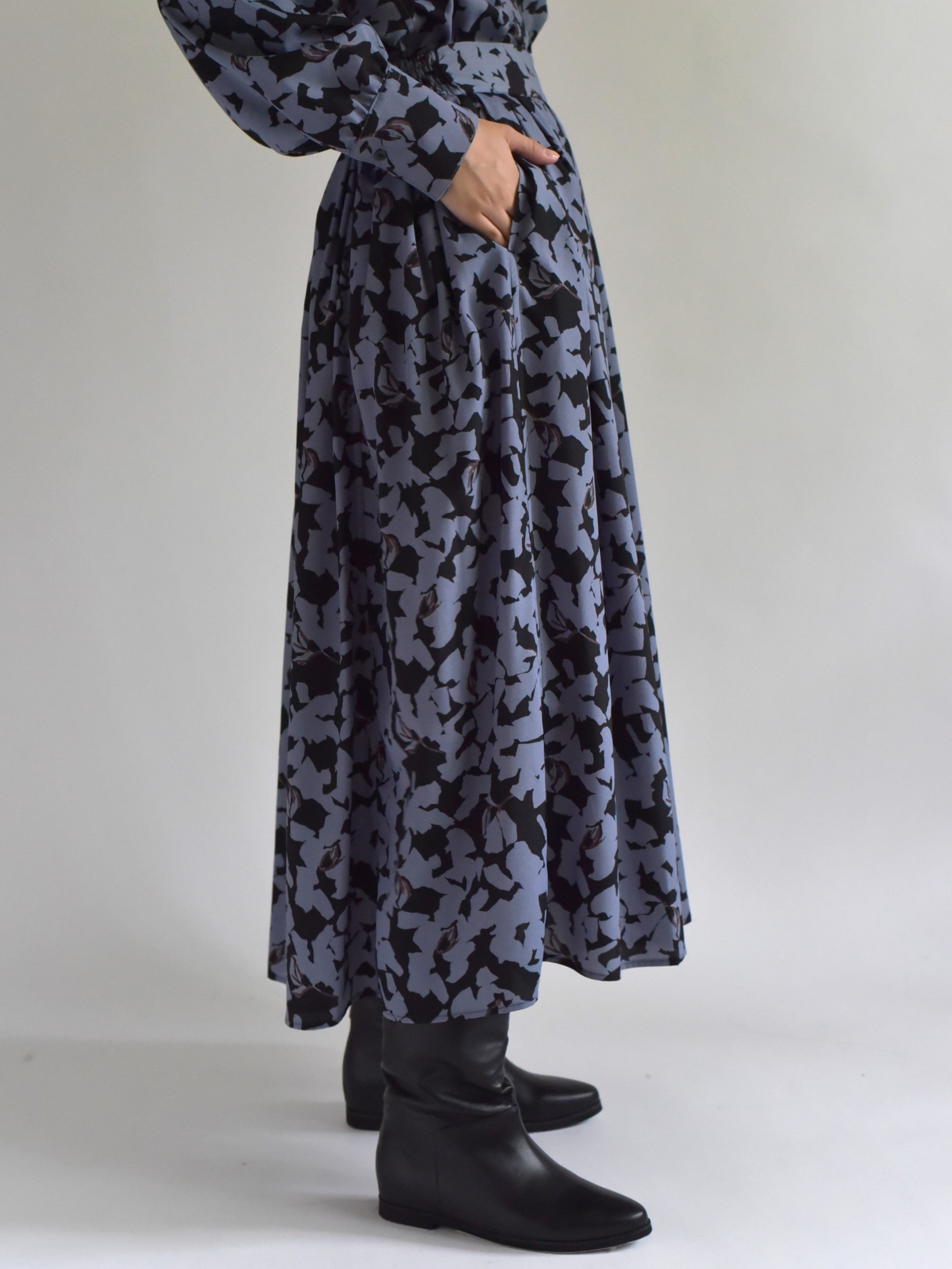 lelill レリル 日本製 ボタニカルデシンフレアースカート