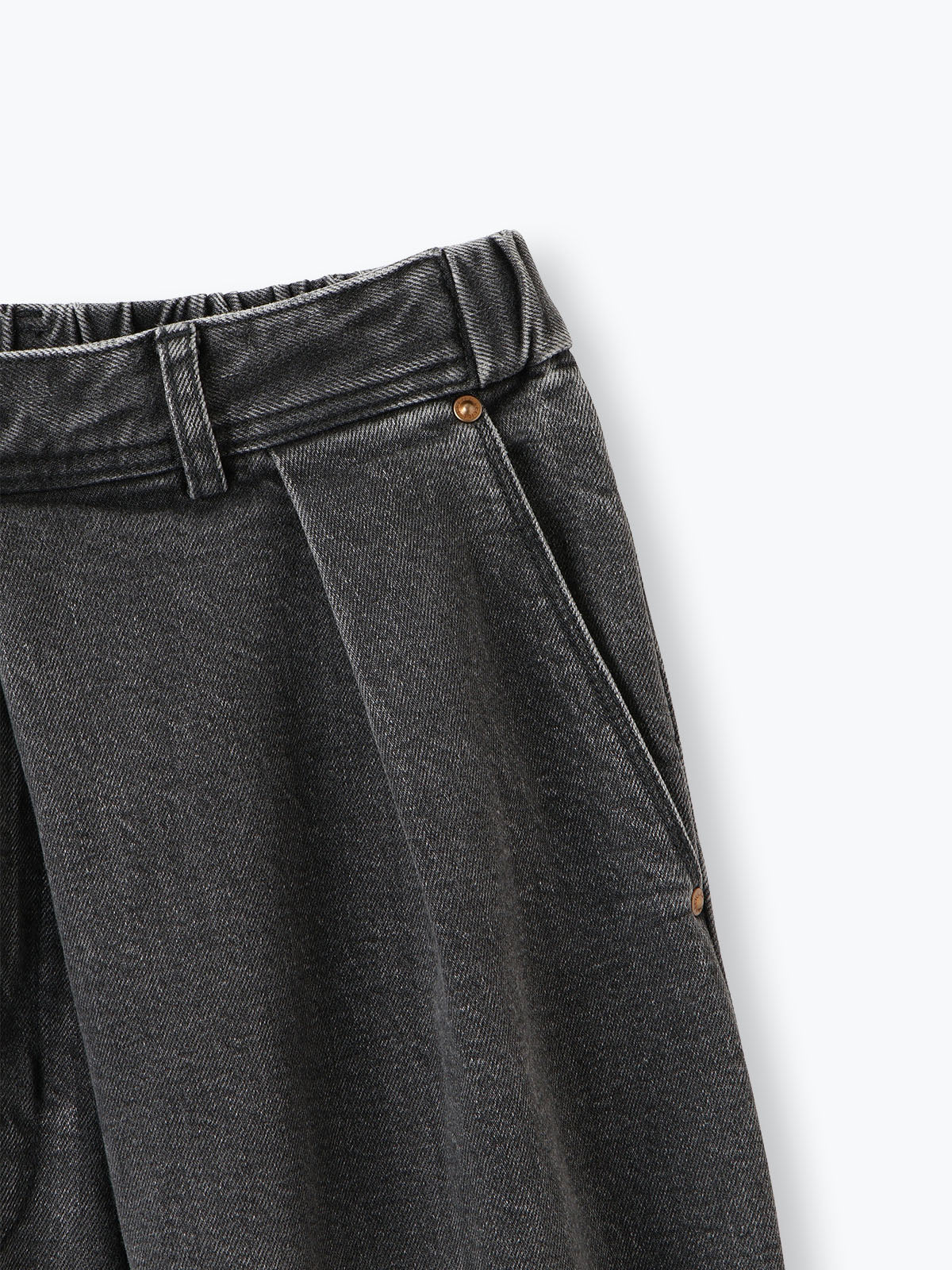 "NEW ARRIVAL" lelill レリル　タックワイドジーンズ