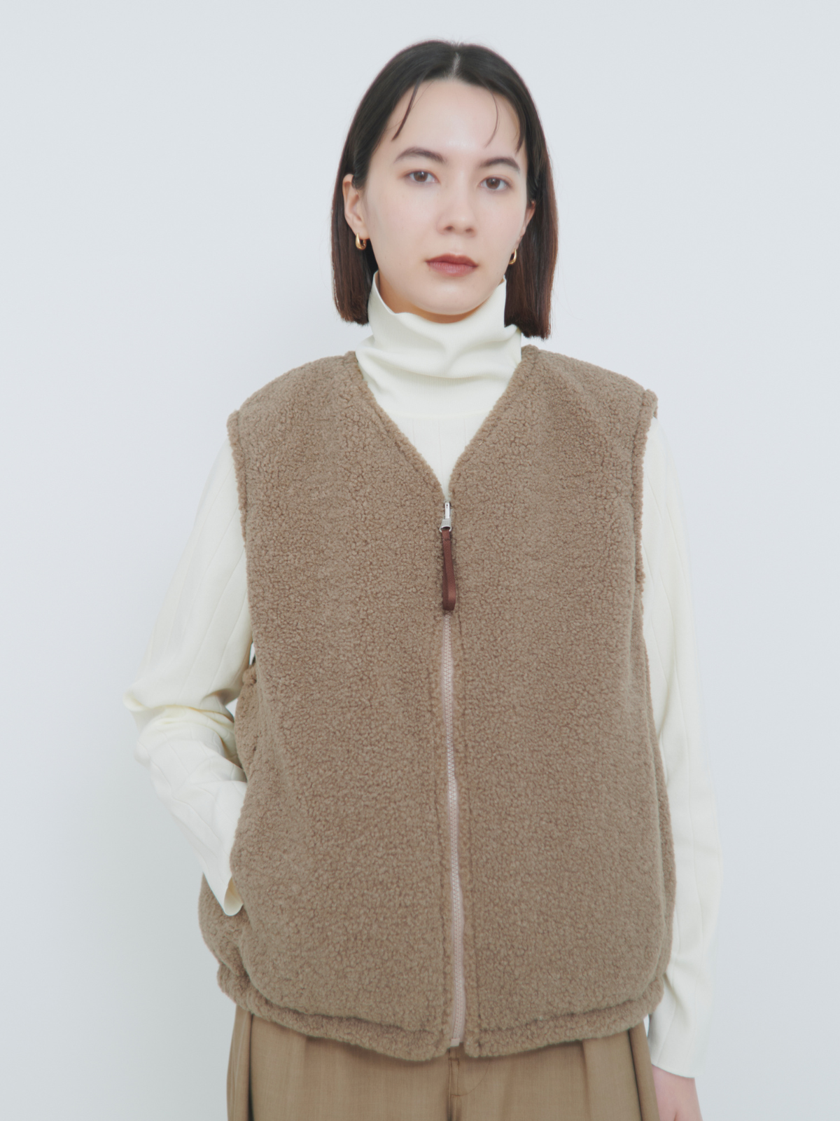 lelill レリル　ハイテクワイドリブタートルニット