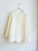 10：オフホワイト