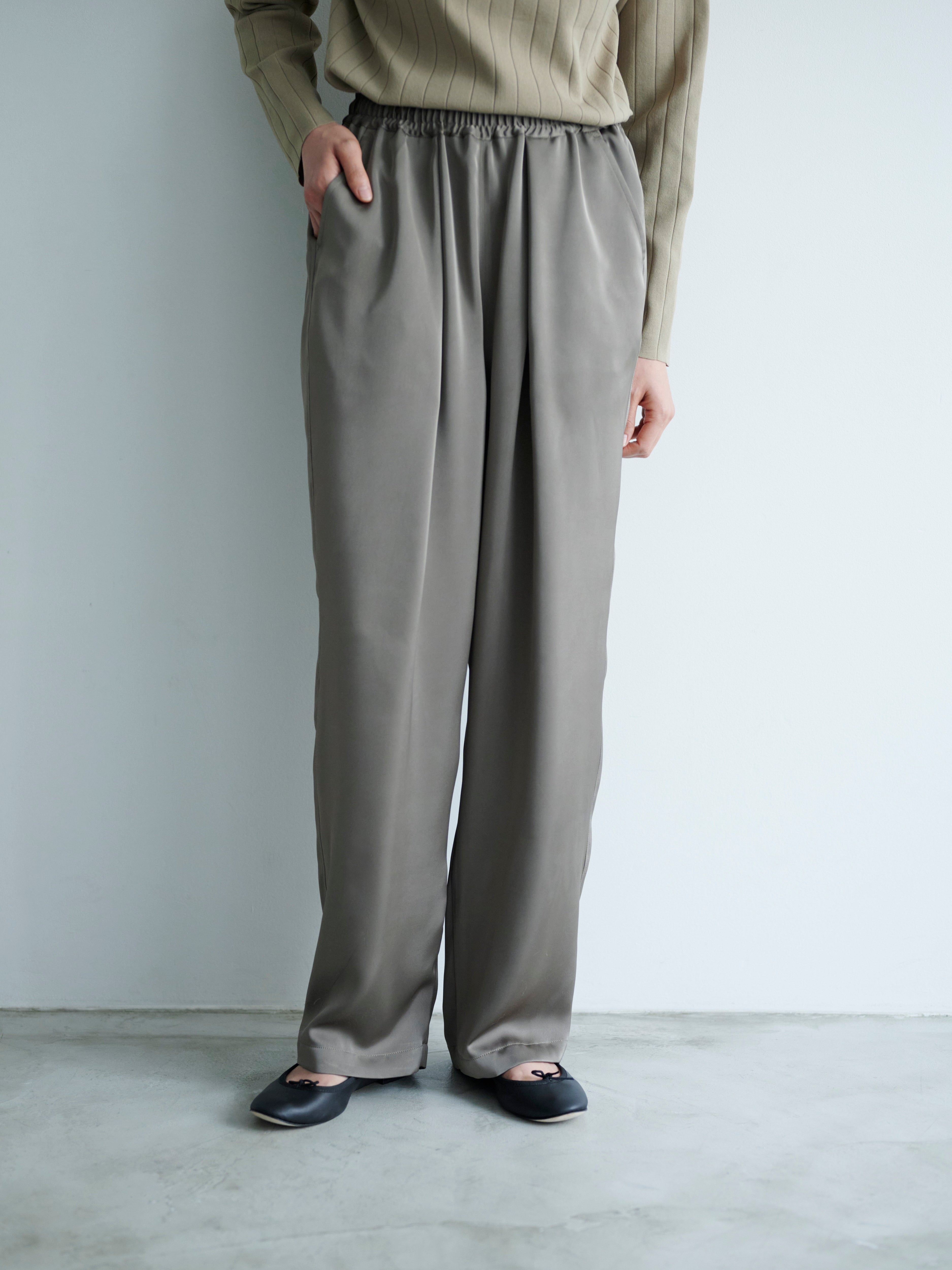 lelill レリル サテンイージータックワイドパンツ