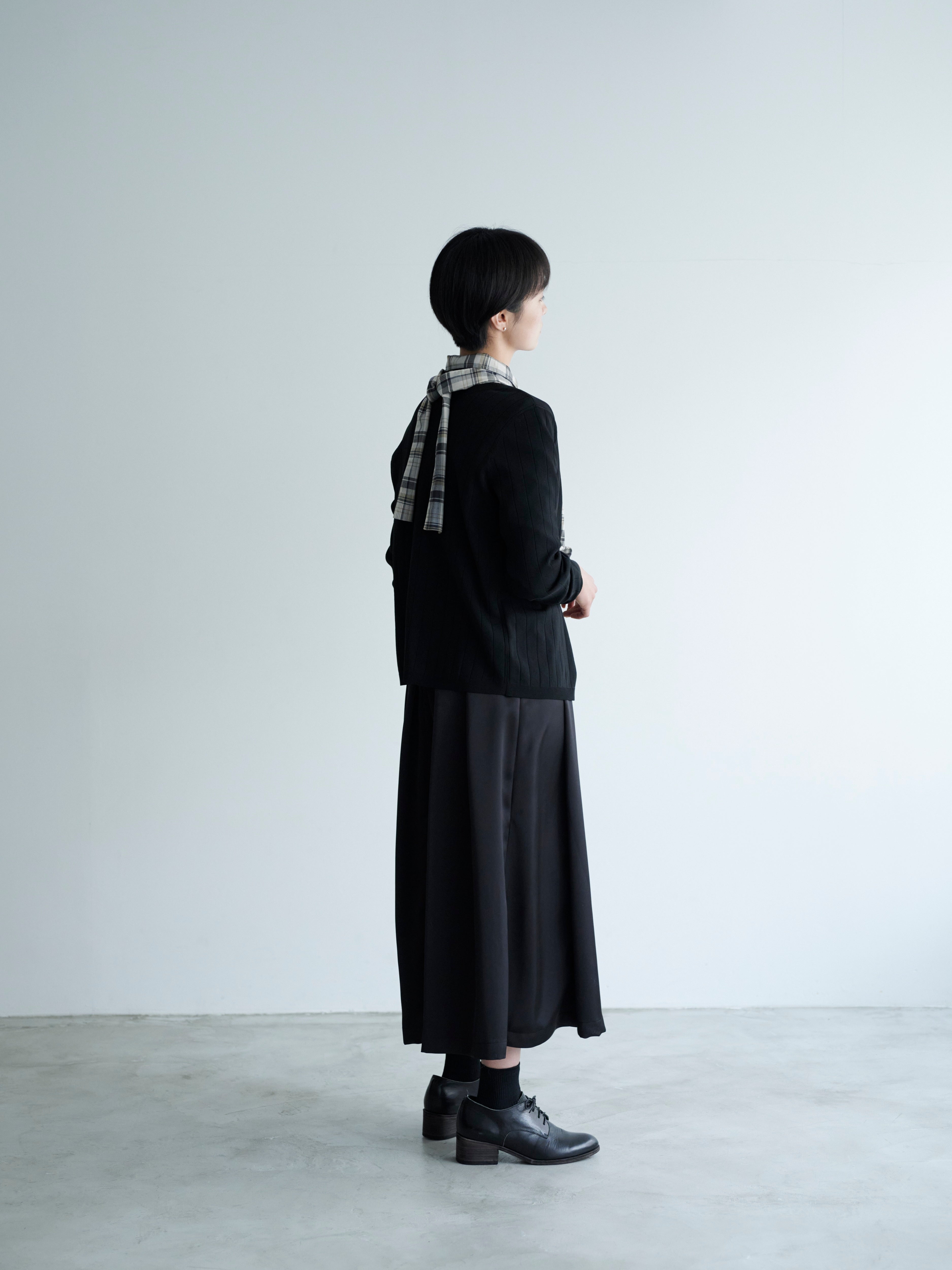 lelill レリル サテンタックフレアスカート